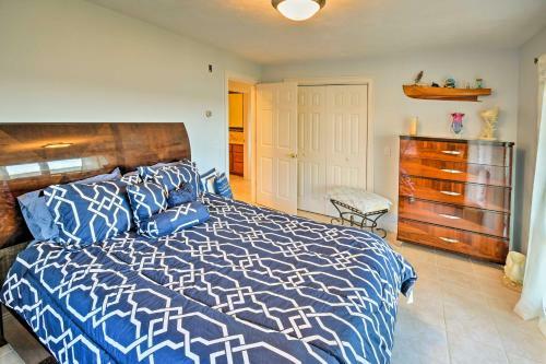 Luxurious Oceanfront Flanders Bay Home With Kayaks!