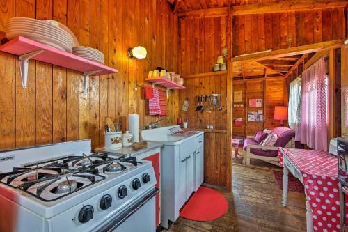 Lovely Raspberry Cottage With Rowboat On Back Cove!