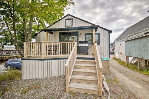 Renovated Southwest Harbor Cottage On A Dock!