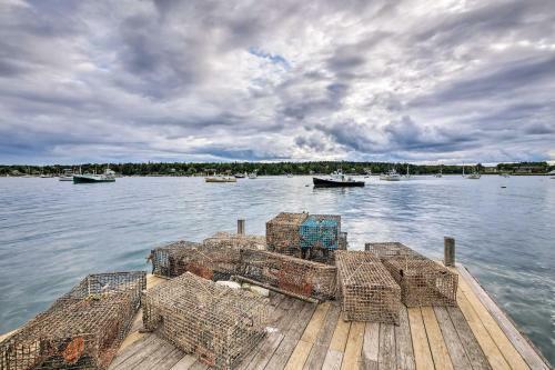 Renovated Southwest Harbor Cottage On A Dock!
