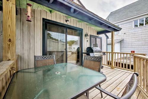 Renovated Southwest Harbor Cottage On A Dock!