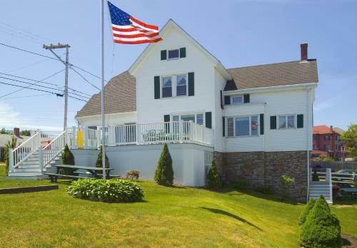 Main House At One Long Beach