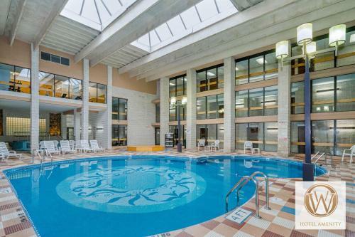 502f - Lakefront 3 Bedroom Condo With 2 Bathrooms, Free Wifi!