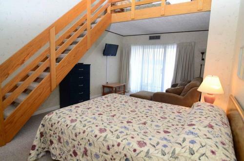 502f - Lakefront 3 Bedroom Condo With 2 Bathrooms, Free Wifi!