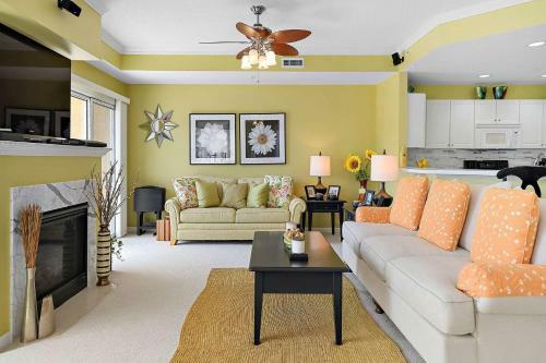 Royal Beach 102