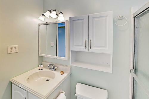 Apartamento Updated Beach Club Condo - Pool - Walk To Beach Condo