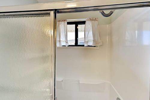 Apartamento Updated Beach Club Condo - Pool - Walk To Beach Condo