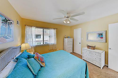 Apartamento Updated Beach Club Condo - Pool - Walk To Beach Condo
