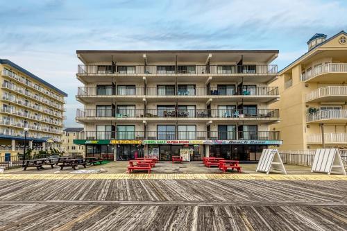 Beach 'n Boardwalk
