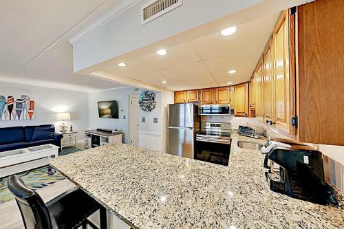 Apartamento Canvasback - Beachside Getaway - Stroll To Dining Condo
