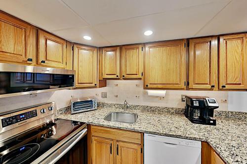 Apartamento Canvasback - Beachside Getaway - Stroll To Dining Condo