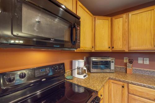3 Bed 4 Bath Vacation Home In Deep Creek Lake