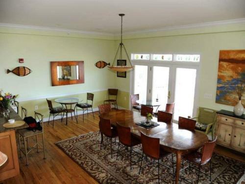 Blue Heron Inn - A Bed And Breakfast Llc