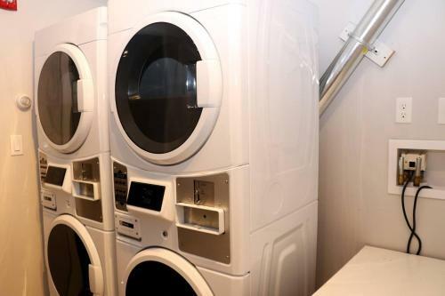 Apartamento A Stylish Stay W/ A Queen Bed, Heated Floors.. #3