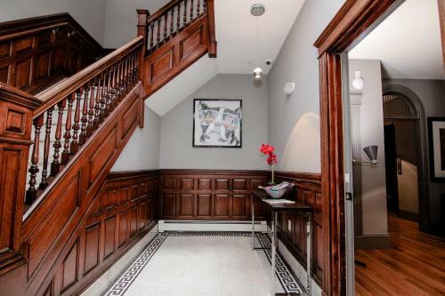 Apartamento A Stylish Stay W/ A Queen Bed, Heated Floors.. #3