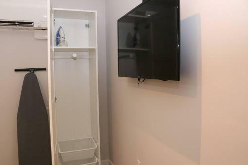 Apartamento A Stylish Stay W/ A Queen Bed, Heated Floors.. #3