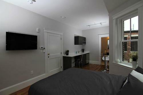 Apartamento A Stylish Stay W/ A Queen Bed, Heated Floors.. #3