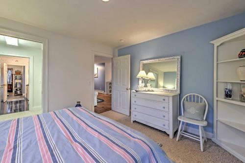 Nautical Bourne Apartment - 2 Mi To Monument Beach