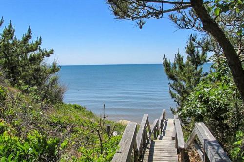 Hideaway Near The Bay