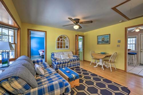 Apartamento Cape Cod Retreat With Gas Grill Steps To Beach