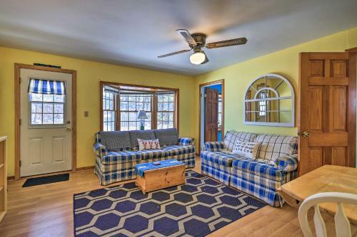 Apartamento Cape Cod Retreat With Gas Grill Steps To Beach