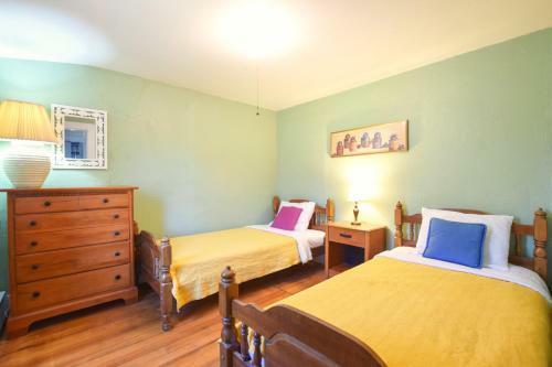 403 Fantastic Location Beautiful Bay Just 1 Minute Away