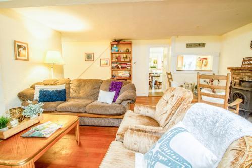 403 Fantastic Location Beautiful Bay Just 1 Minute Away