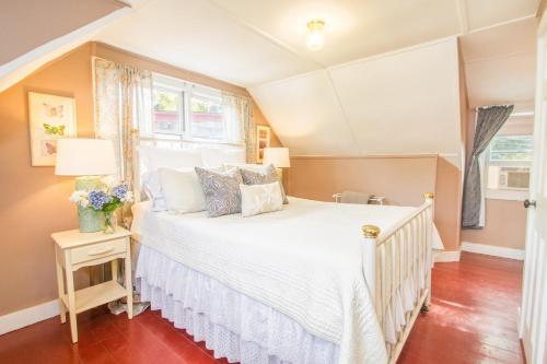 403 Fantastic Location Beautiful Bay Just 1 Minute Away