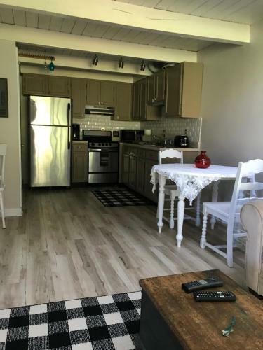 Friendship Acres Apartment