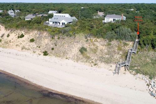 460 Waterfront Private Beach Wrap-around Deck Panoramic Views And Two Tv Rooms
