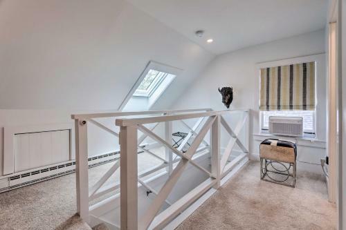 Airy Nantucket Escape In Historic Downtown!