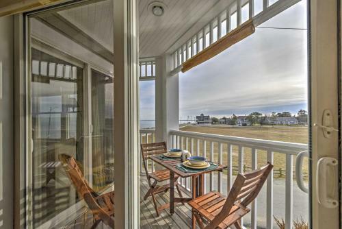 Apartamento Breezy Oak Bluffs Condo - Steps To Inkwell Beach!