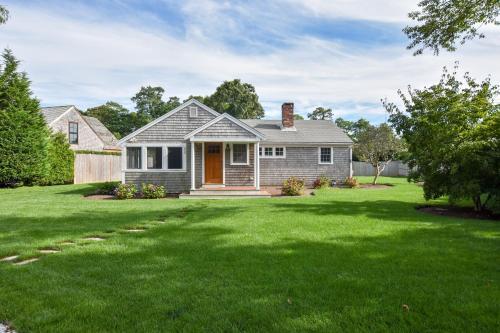 504 Fully Updated Walk To Rock Harbor 2 Minute Drive To Downtown Central AC