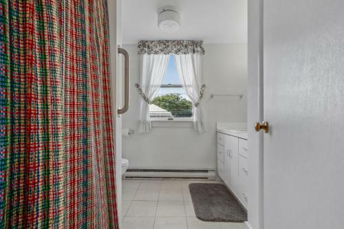Ocean Front Cottage - Long Beach