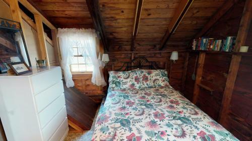 Ocean Front Cottage - Long Beach