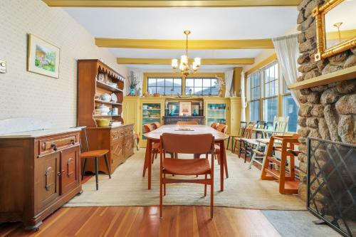 Andrews Point Ocean Home