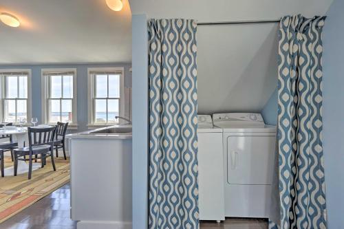Splendid Provincetown Penthouse Apartment With Deck!