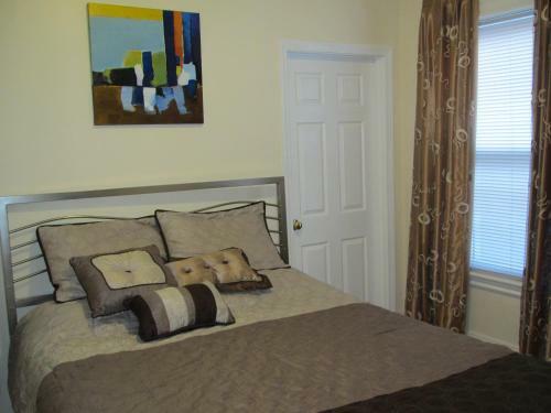 Bowers House Bed And Breakfast