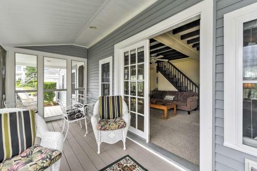 Upper Cape Cod Bayfront House - Walk To Beach!