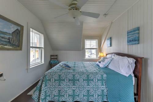 Upper Cape Cod Bayfront House - Walk To Beach!