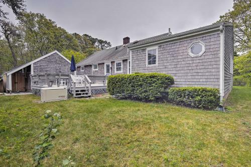 Spacious Getaway With Deck - Walk To Nantucket Sound!