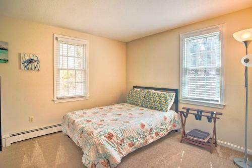 Cozy Yarmouth Home - Walk To Colonial Acres Beach!