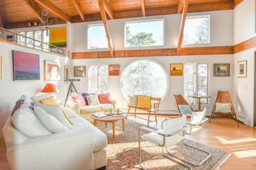 316 Bright Open Creative Home On Drummer Cove You Will Love Dog Friendly