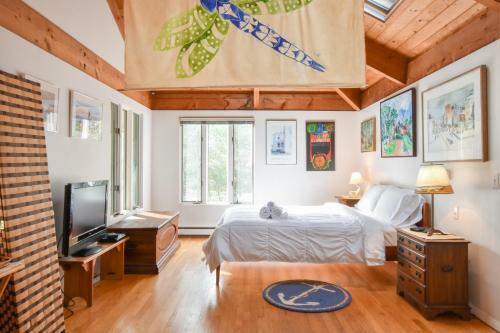 316 Bright Open Creative Home On Drummer Cove You Will Love Dog Friendly