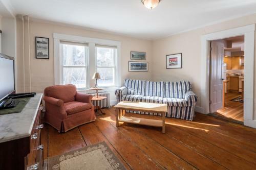 315 Waterfront On Blackfish Creek With Sweeping Views Convenient Location