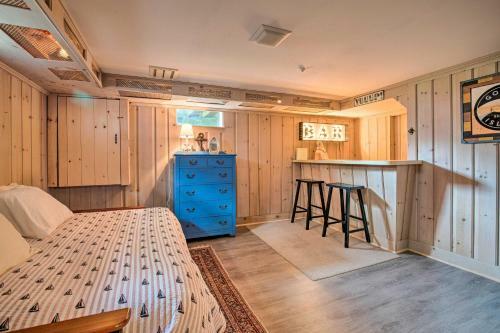 Quiet Cape Cod Home With Gazebo And Walk To Beach