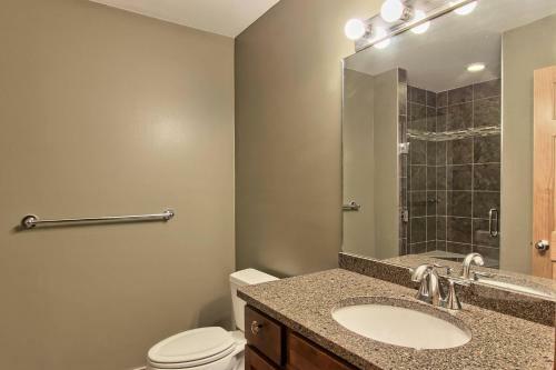 728 Disciples Village Condo