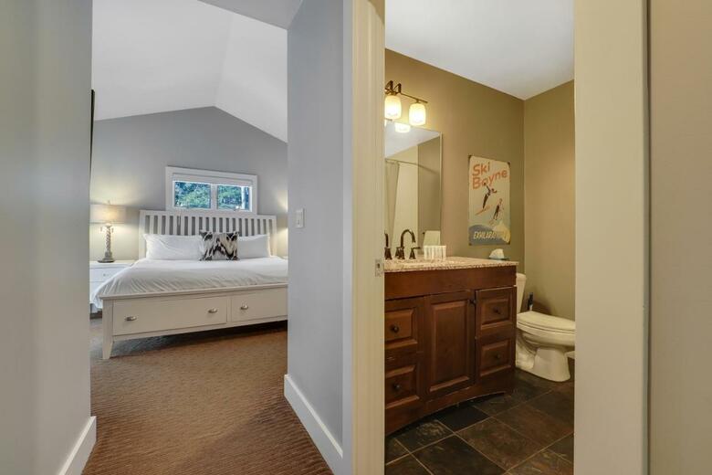 690 Disciples Village Condo