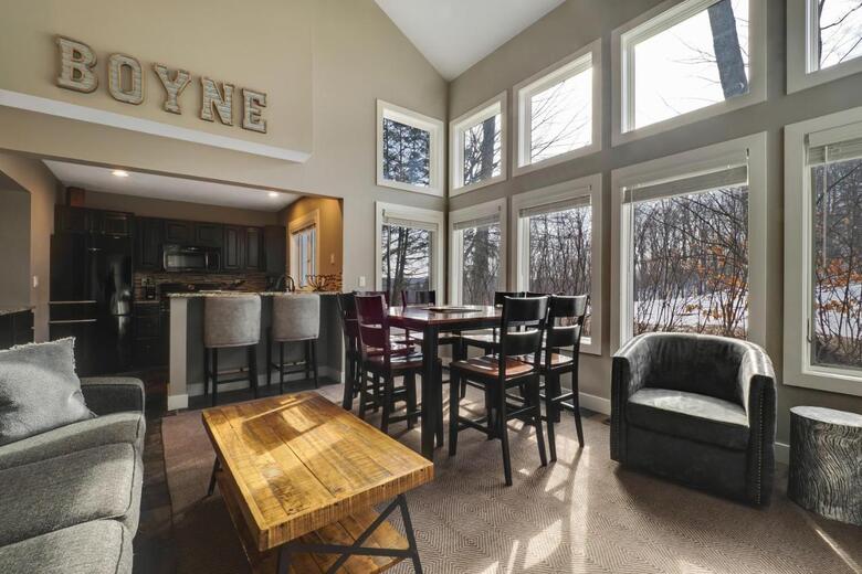 690 Disciples Village Condo