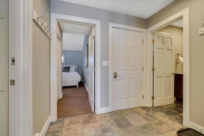 690 Disciples Village Condo